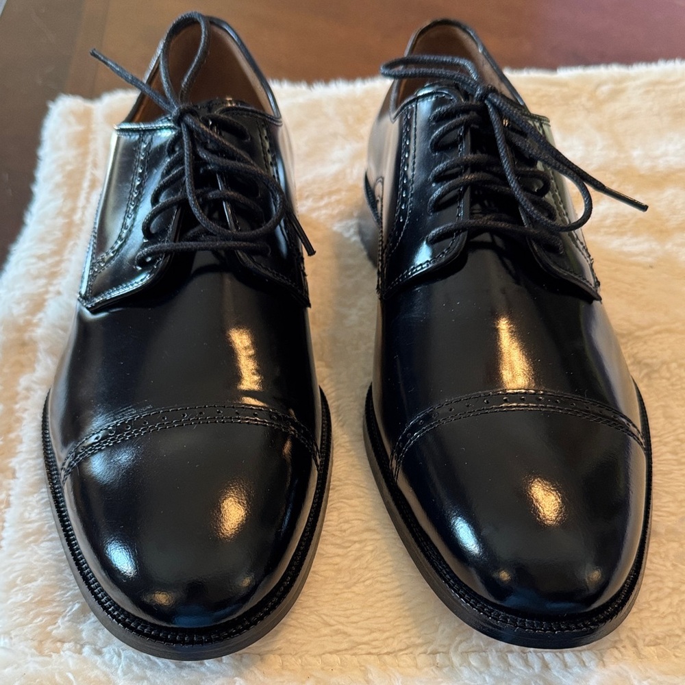 Johnston & Murphy Black Bradford Cap Toe Shoes NEW IN BOX
